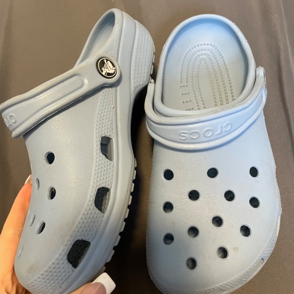 Like new crocs - Picture 2 of 2